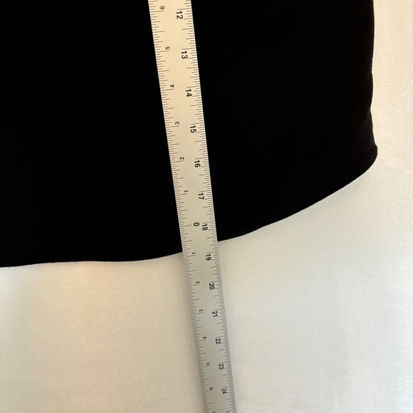 Sweaty Betty womens black fleece casual pull on Sophia Mini Skirt size 4 - Picture 4 of 7